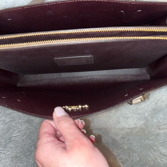 Coach Tatum Carryall 40 - Picture 9 of 12